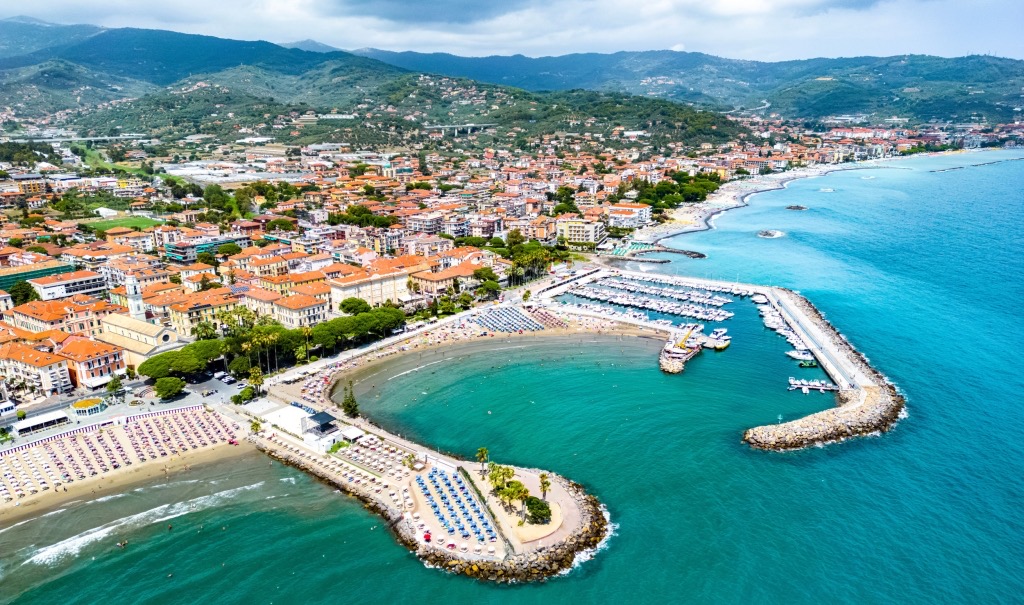 Diano Marina aus der Luft